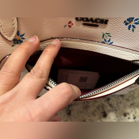 COACH Taylor Tote With Wildflower Floral Print Purse - #1037 - Authentic - Picture 5 of 14